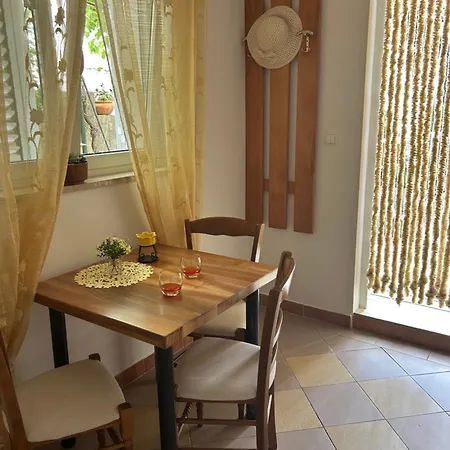 Grguric Апартаменты Корнич